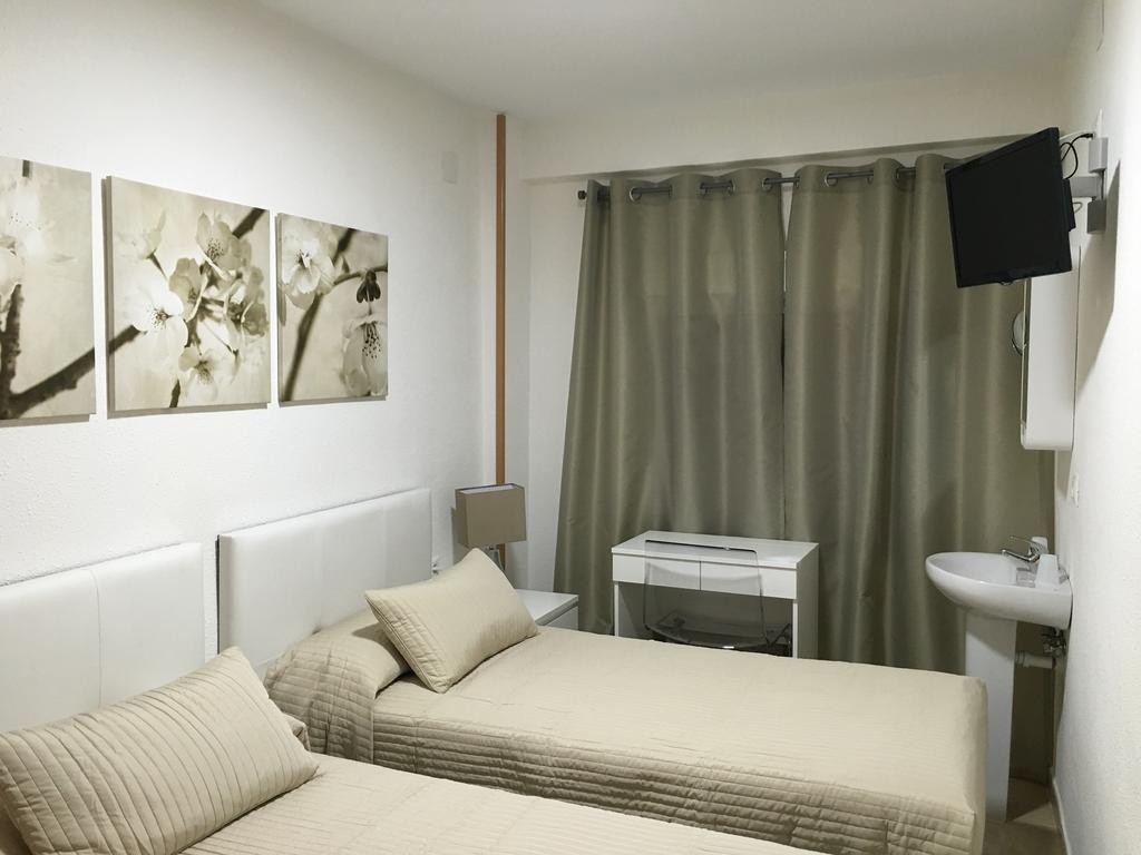 Pension Alemania Аликанте Экстерьер фото